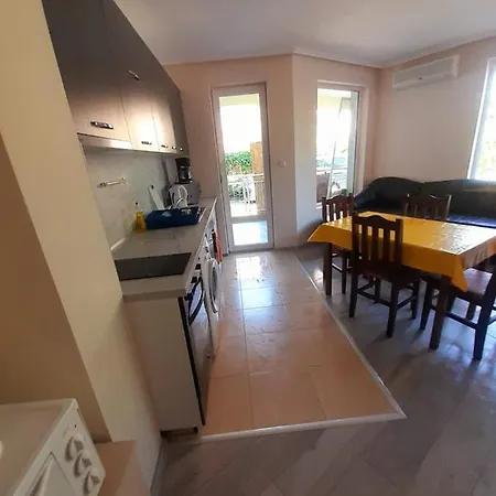 Yassen Close To Sea And