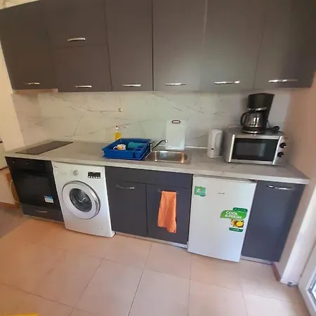 Yassen Close To Sea And Апартаменты